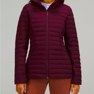 Lululemon Women’s Pack It Down Jacket size 6 in color cassis